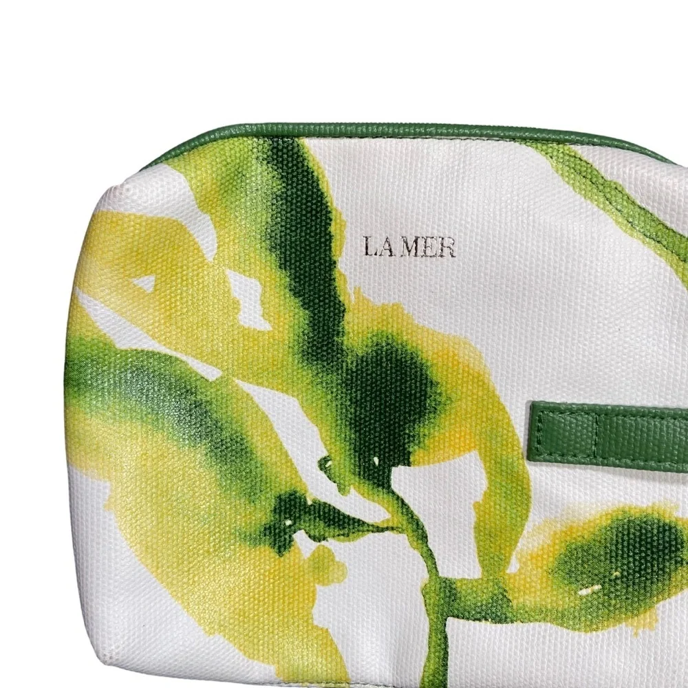 La Mer Makeup Bag and Green Drawstring‎ Pouch Bundle